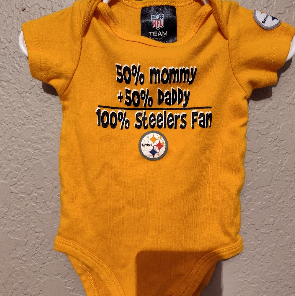 Size 0-3 Months Pittsburgh Steelers Football NFL Onesie